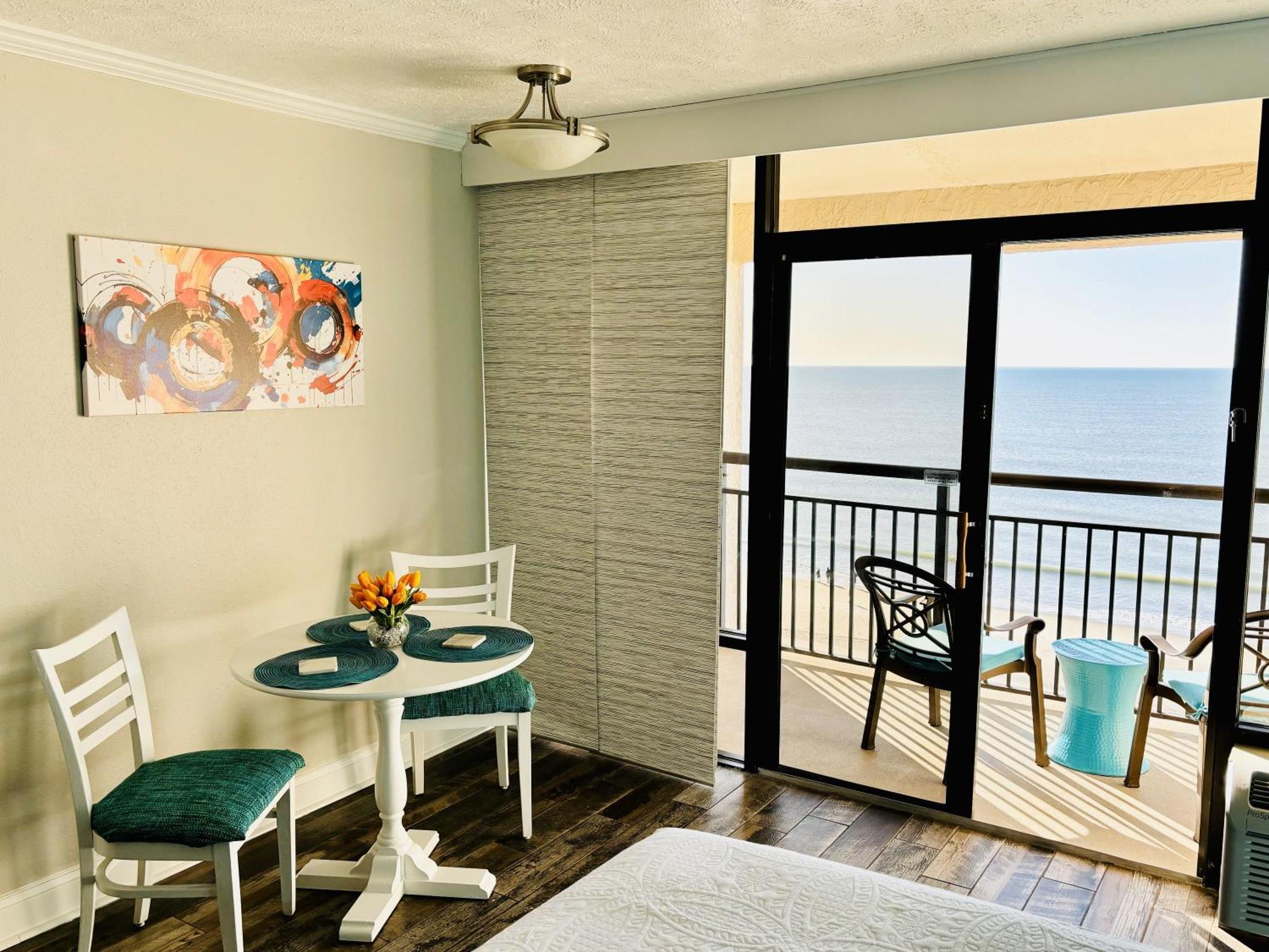 Sea La Vie Oceanfront Studio Миртъл Бийч Екстериор снимка