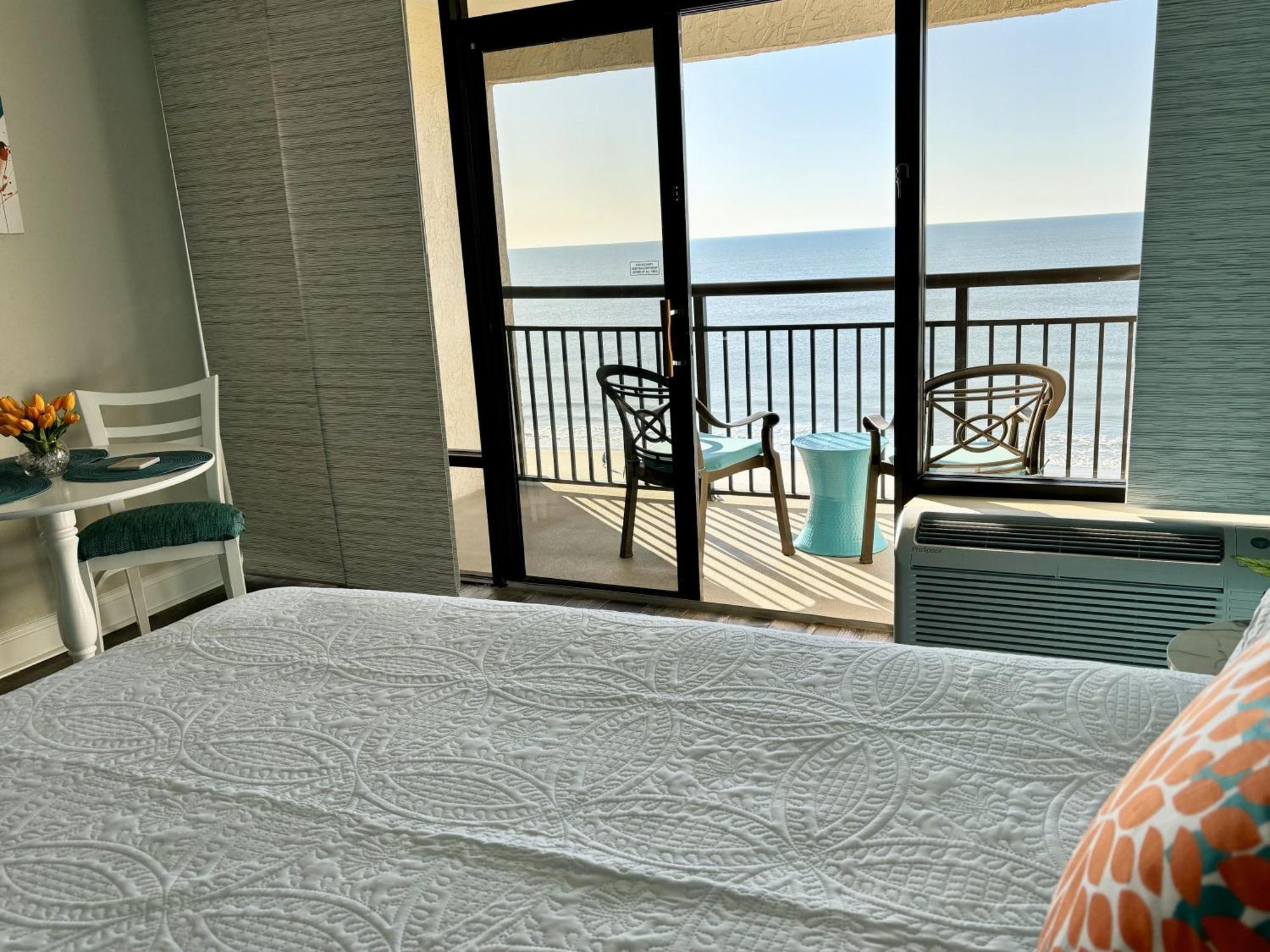 Sea La Vie Oceanfront Studio Миртъл Бийч Екстериор снимка